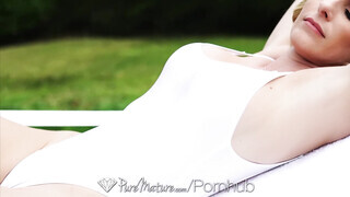 Cory Chase segge megrakva