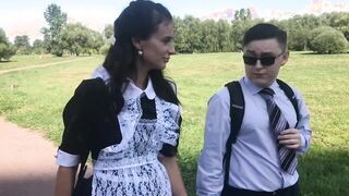 Tapasztalatlan pasi popóba közösül