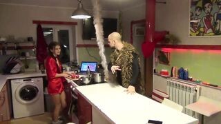 Orosz tini csaj dp-be rakva