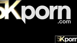 5KPORN - A forró vérű Ginger Jayme Rae meghágva