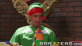 BRAZZERS - Cosplayes manus reszeli a milfeket