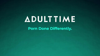 ADULT TIME - Lena Paul méretes csöcseivel masszíroz