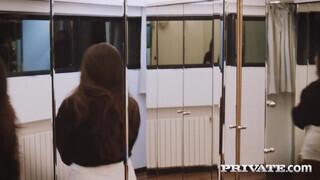 Private com - a főnöknek elégg méretes pöcse van