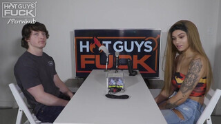 Spanyol tini lány és a sportos hapsi - Hot Guys Fuck