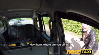 Fake Taxi - Brooke Jameson az óriás kannás milf