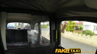 FakeTaxi - egy szexy irodista lány