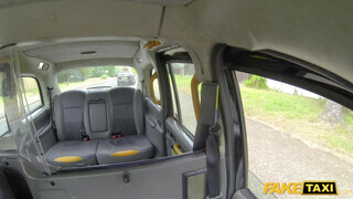 Fake Taxi - Kira Noir a izgató barna bula