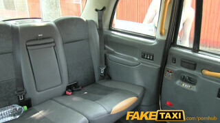 FakeTaxi - tökéletes tőgyes tini lány