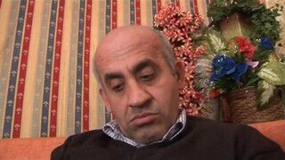 Idős srác faszára rácuppan a tini csaj
