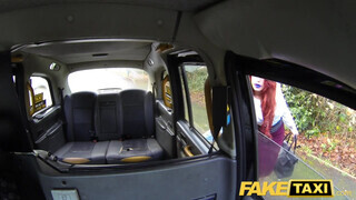 Fake Taxi - Csöcsös vörös milf meghágva