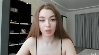Charming Milana - Csöcsös amatőr webcamos csaj