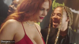 Deeper - Maitland Ward várja a pélót a fenekébe