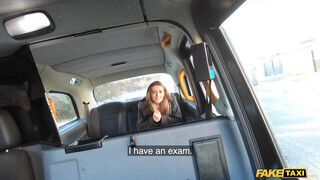 Fake Taxi - 18 éves csaj popsiba rakva