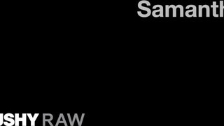 TUSHYRAW - Samantha a izgató méretes keblű csaj