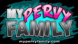 Slimthick Vic nagyon kúrni akart már - MyPervyFamily