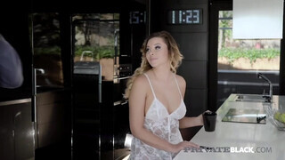 PrivateBlack - Anna Polina a méretes mellű fiatal lány