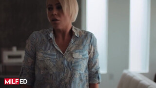 Milfed - Helena Locke a szexy nevelő anya